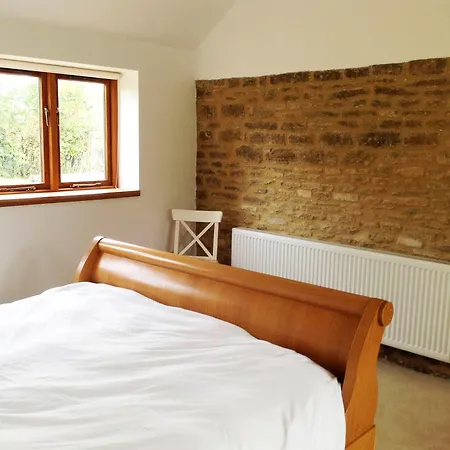 Whitley Coach House Villa Exterior photo