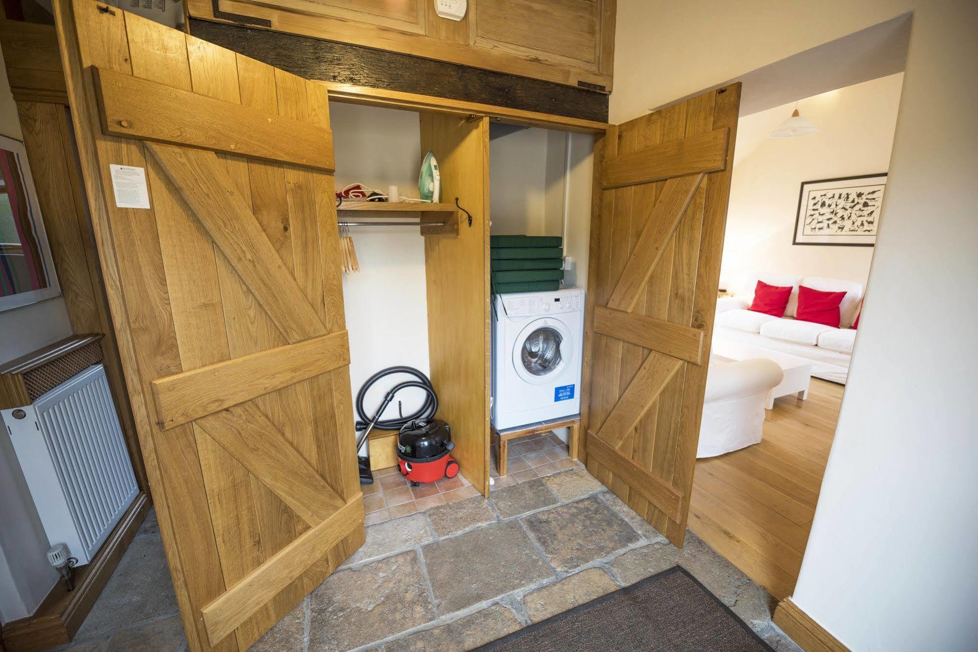 Whitley Coach House Holiday home Whitley (Wiltshire)